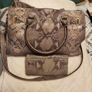 MICHAEL KORS  SNAKESKIN PYTHON LEATHER PURSE N WALLET W/GOLD HARDWARE